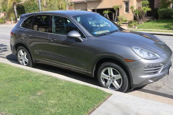 2011 Porsche 958 Cayenne - Image 3 of 21