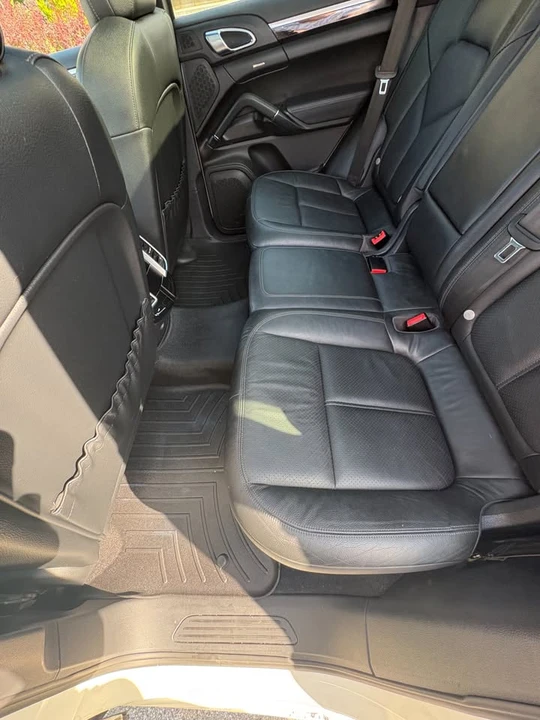 2011 Porsche 958 Cayenne - Image 10 of 20