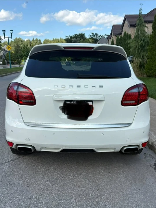 2011 Porsche 958 Cayenne - Image 3 of 20