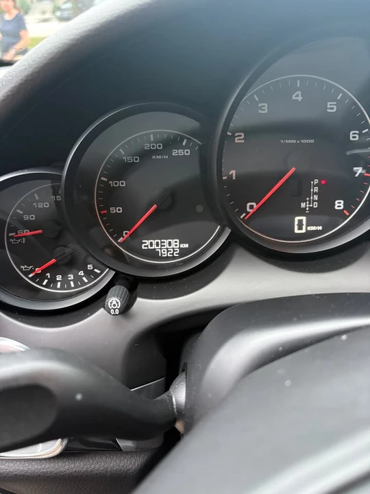 2011 Porsche 958 Cayenne - Image 18 of 20