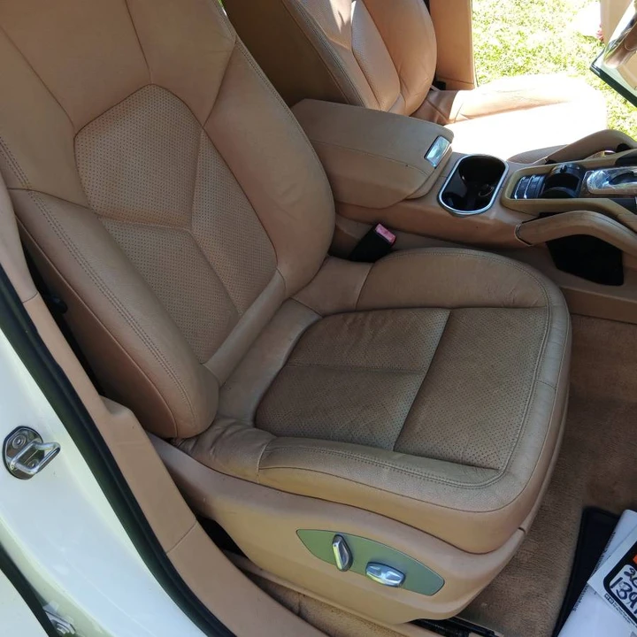 2011 Porsche 958 Cayenne - Image 12 of 20