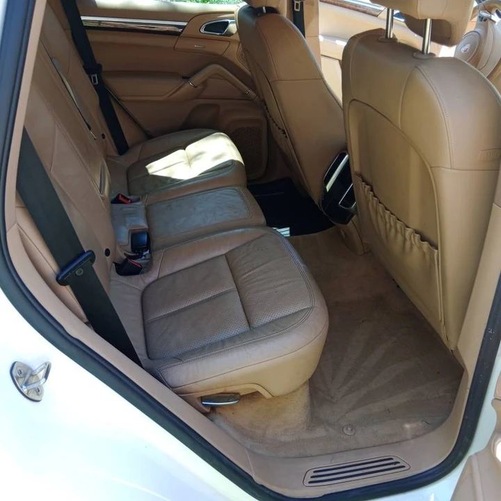 2011 Porsche 958 Cayenne - Image 15 of 20