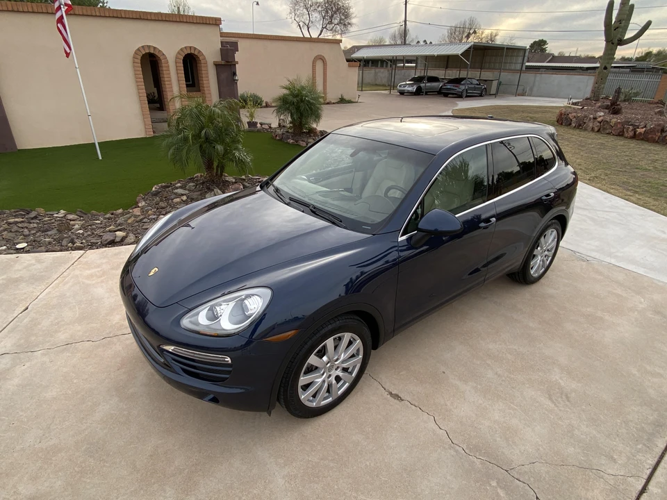 2011 Porsche 958 Cayenne - Image 8 of 31