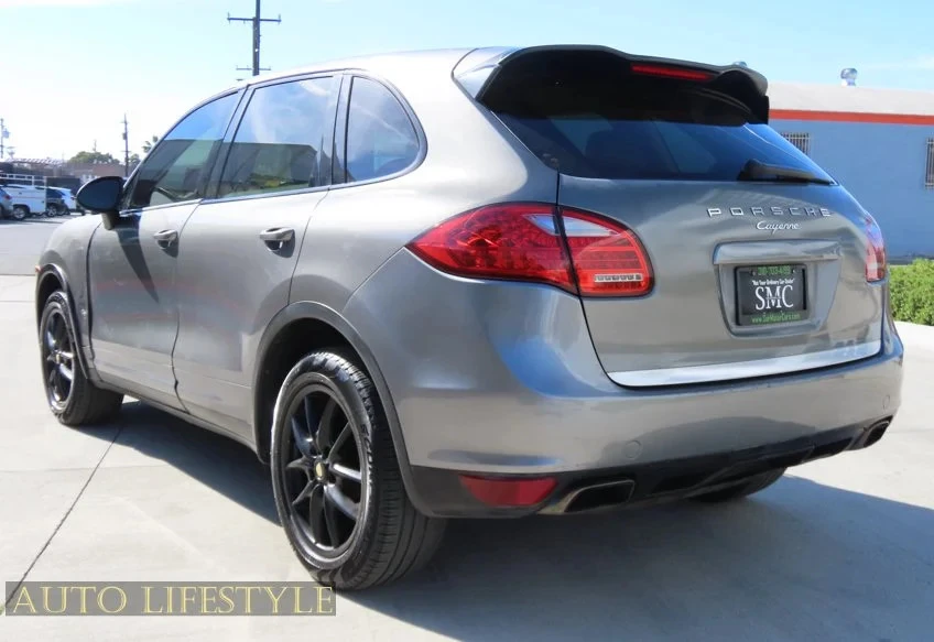 2011 Porsche 958 Cayenne - Image 7 of 21