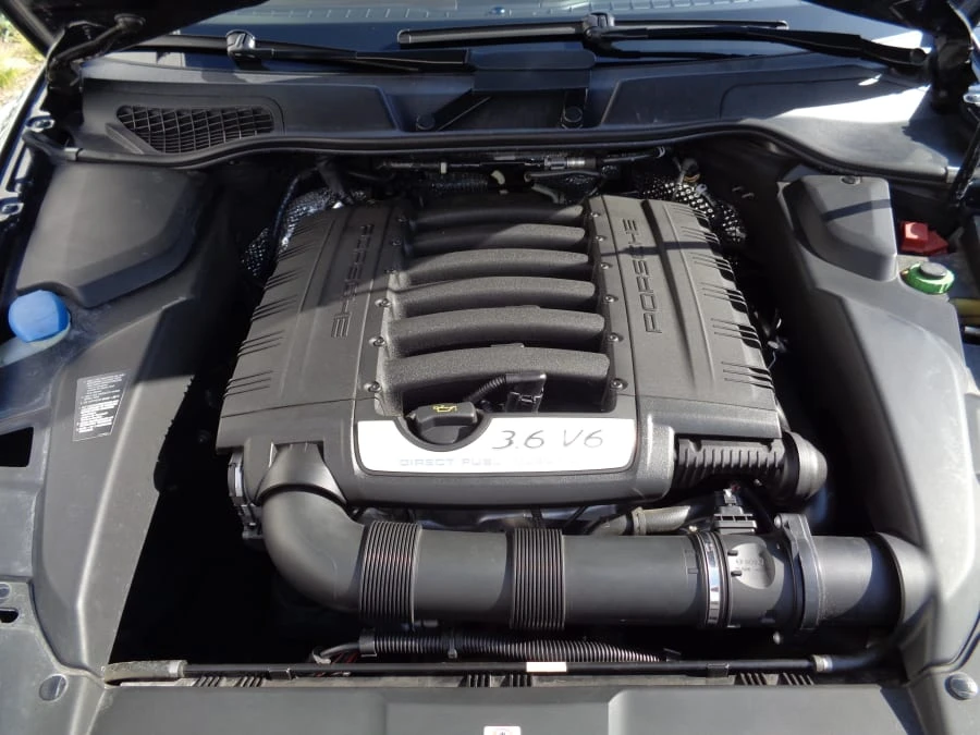 2011 Porsche 958 Cayenne - Image 10 of 12