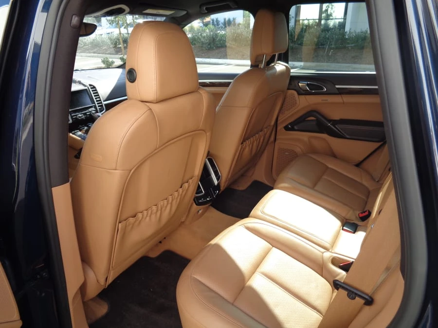 2011 Porsche 958 Cayenne - Image 8 of 12