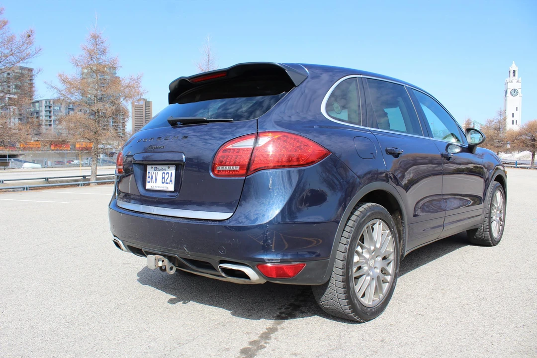 2011 Porsche 958 Cayenne - Image 13 of 31