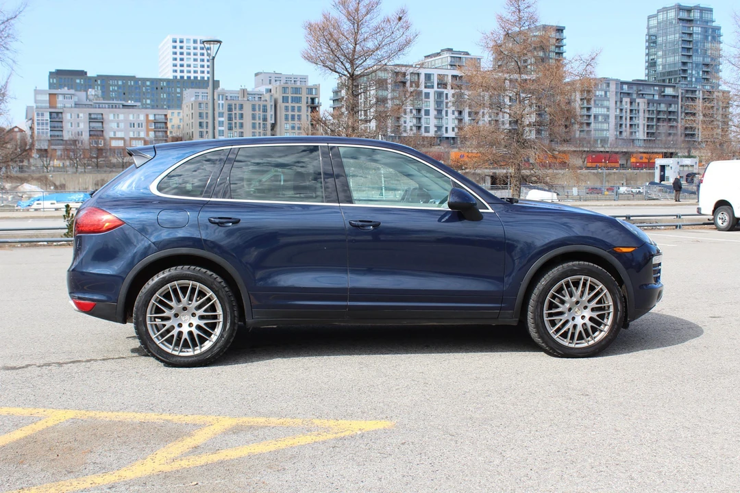 2011 Porsche 958 Cayenne - Image 15 of 31