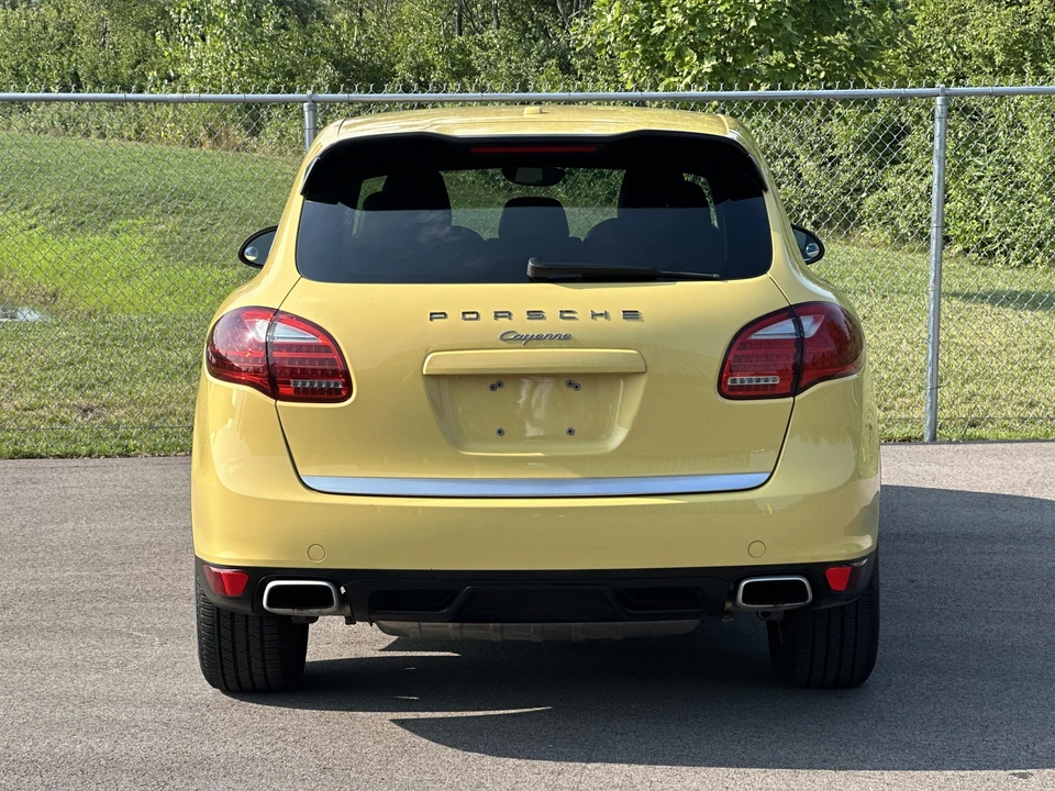 2011 Porsche 958 Cayenne - Image 27 of 31