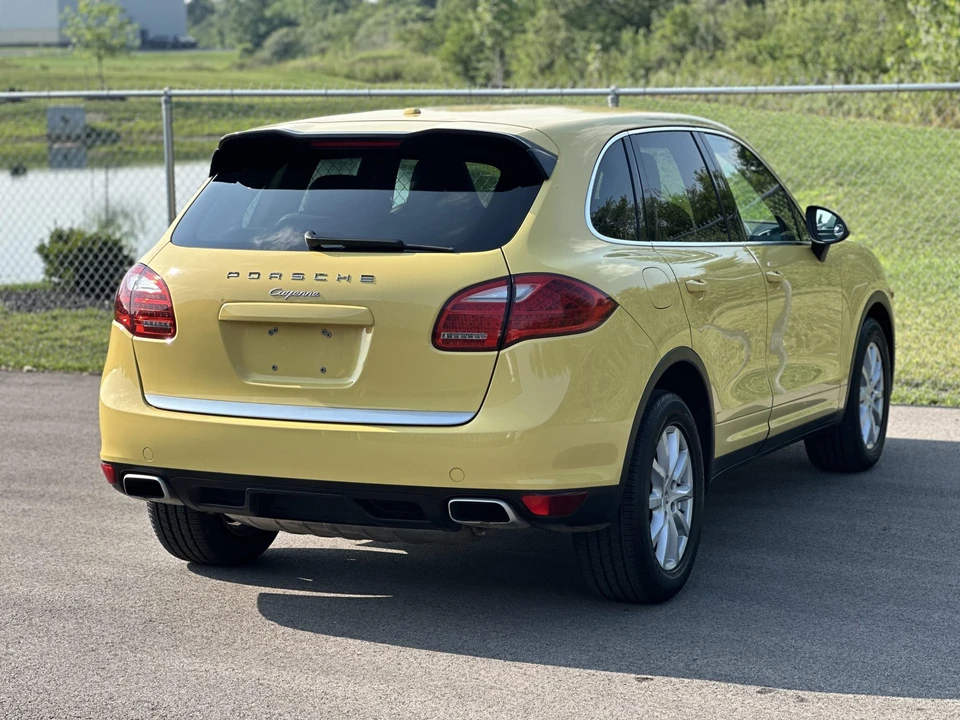 2011 Porsche 958 Cayenne - Image 25 of 31