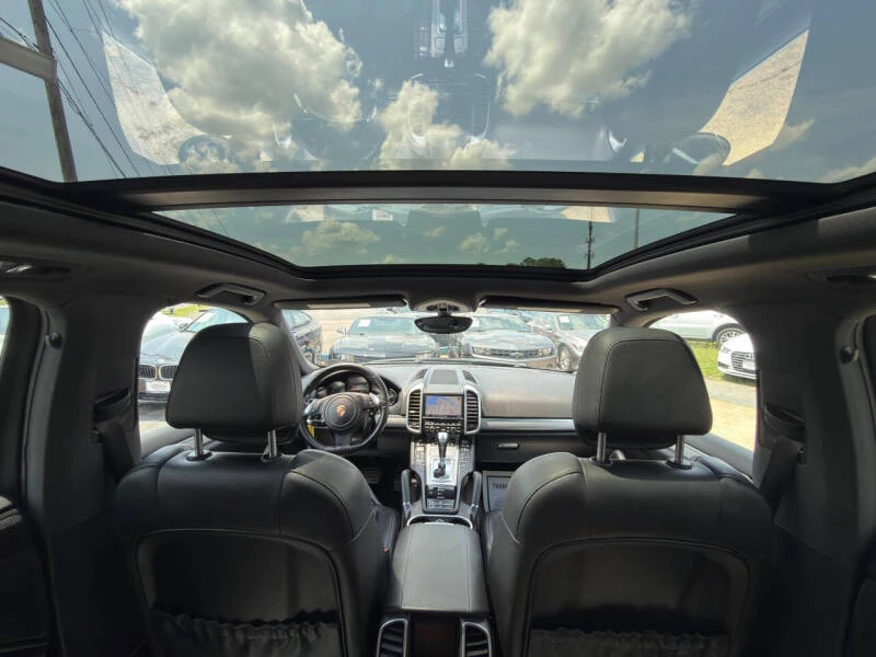 2011 Porsche 958 Cayenne - Image 15 of 27