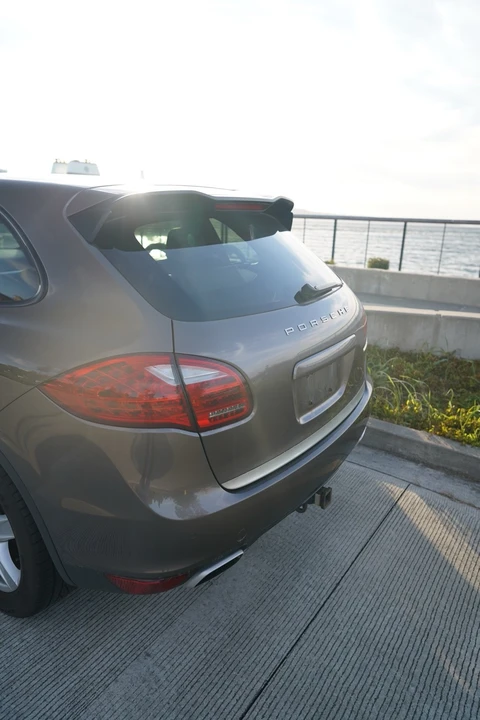 2011 Porsche 958 Cayenne - Image 3 of 8