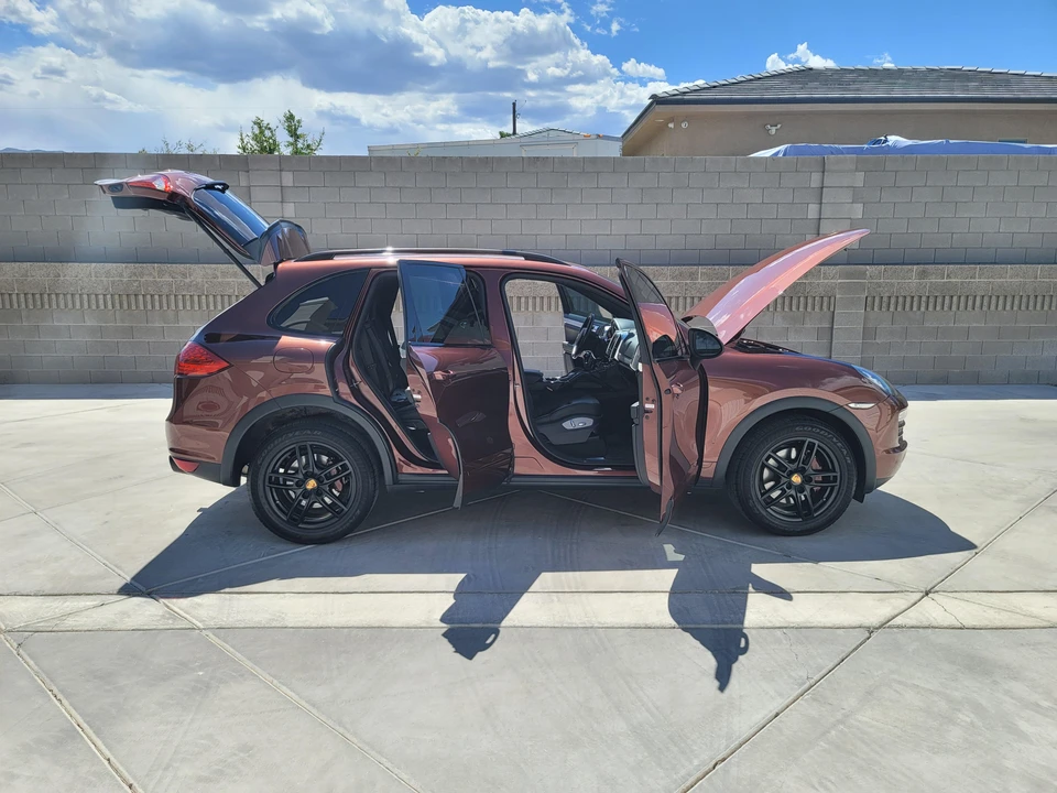 2011 Porsche 958 Cayenne - Image 25 of 31