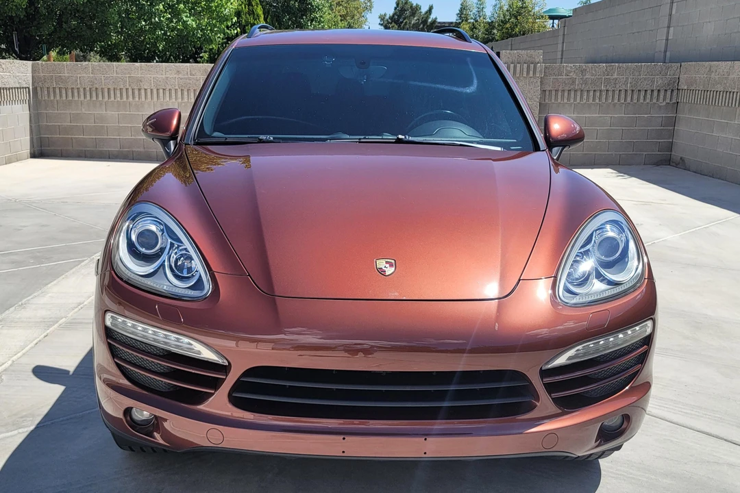 2011 Porsche 958 Cayenne - Image 2 of 31
