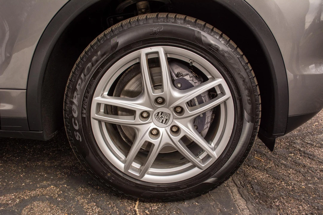 2011 Porsche 958 Cayenne - Image 21 of 31