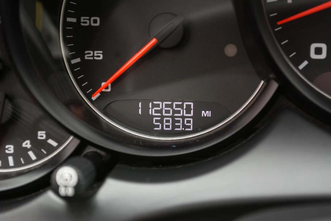 2011 Porsche 958 Cayenne - Image 26 of 31