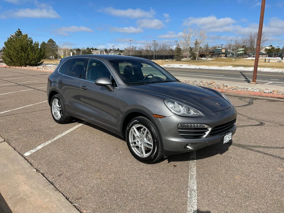 2011 Porsche 958 Cayenne - Image 14 of 31
