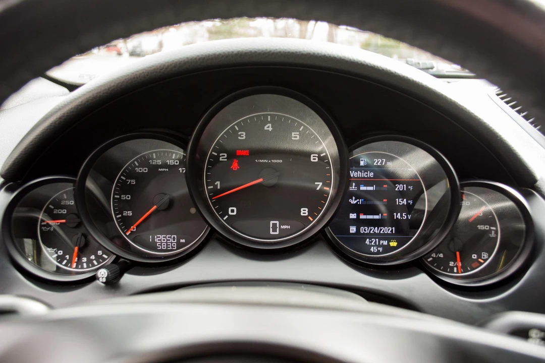 2011 Porsche 958 Cayenne - Image 30 of 31