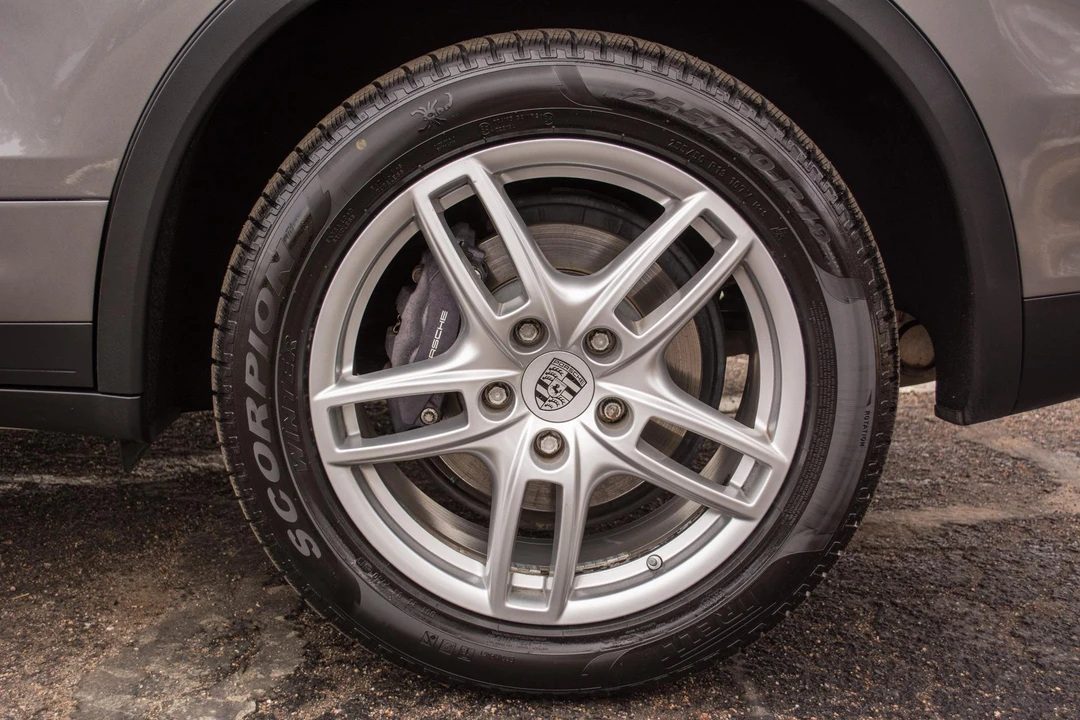 2011 Porsche 958 Cayenne - Image 20 of 31