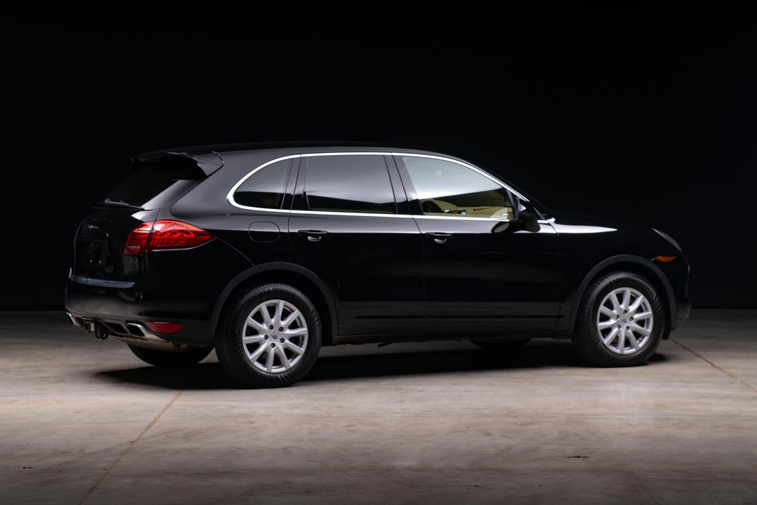 2011 Porsche 958 Cayenne - Image 27 of 31