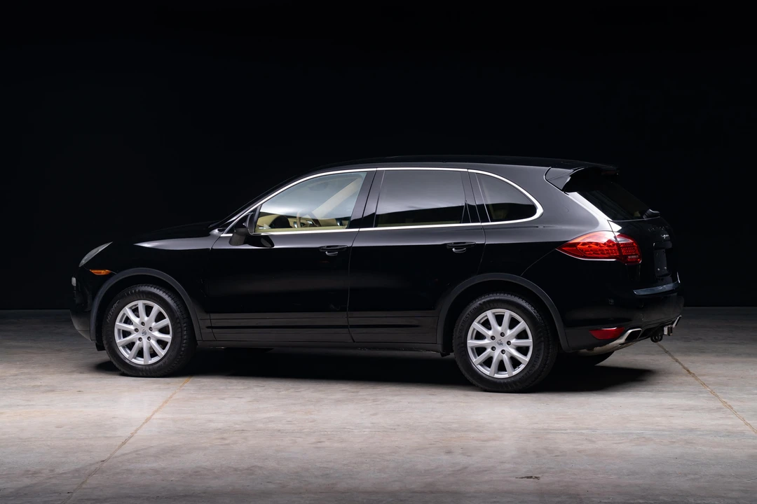 2011 Porsche 958 Cayenne - Image 17 of 31