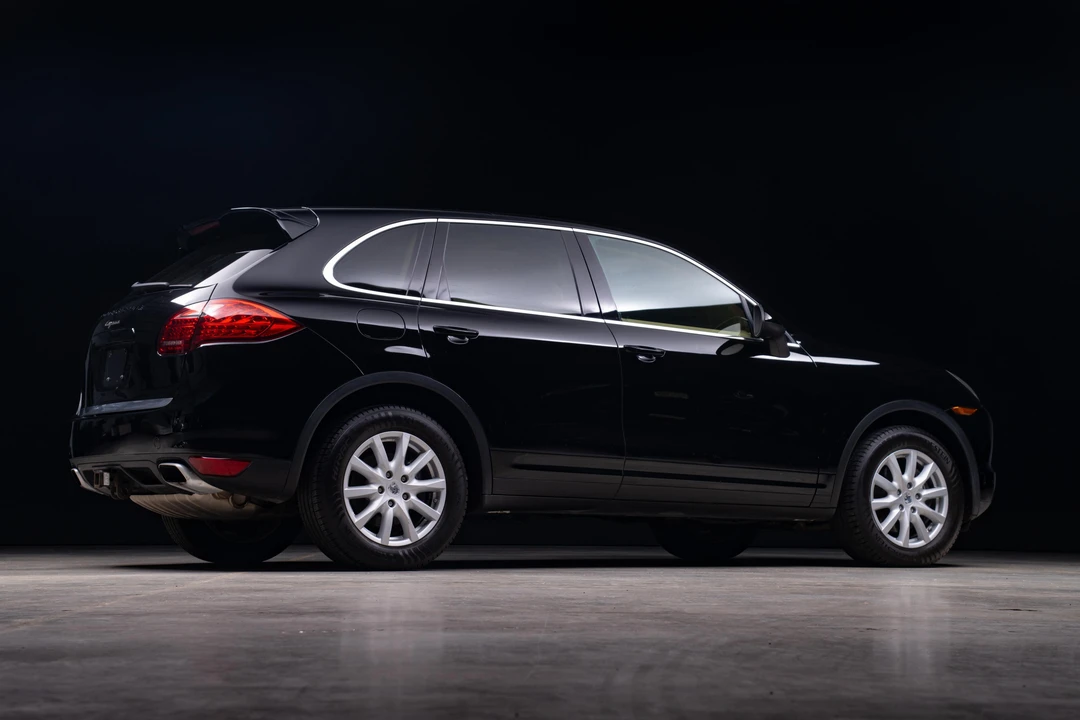 2011 Porsche 958 Cayenne - Image 25 of 31
