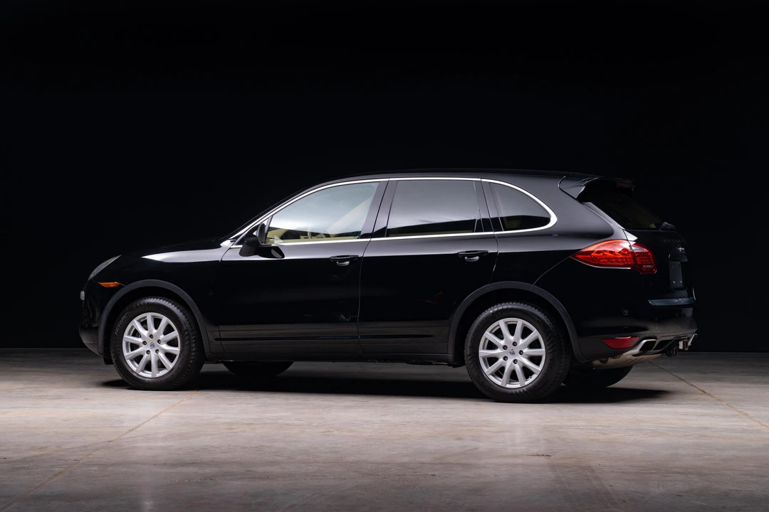 2011 Porsche 958 Cayenne - Image 16 of 31