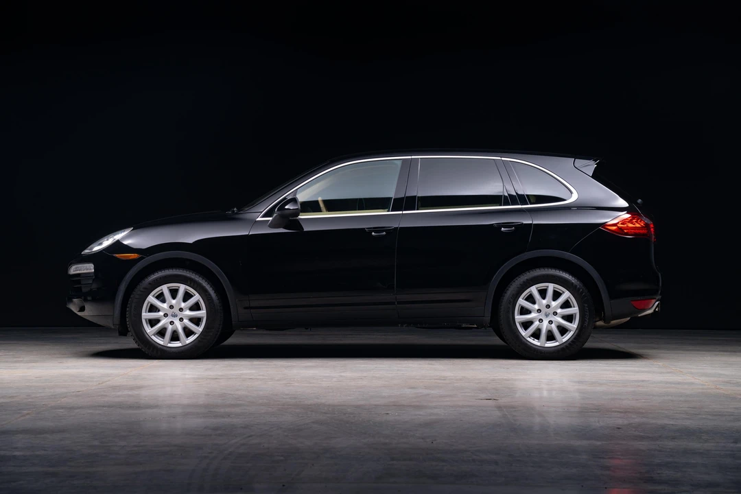 2011 Porsche 958 Cayenne - Image 13 of 31