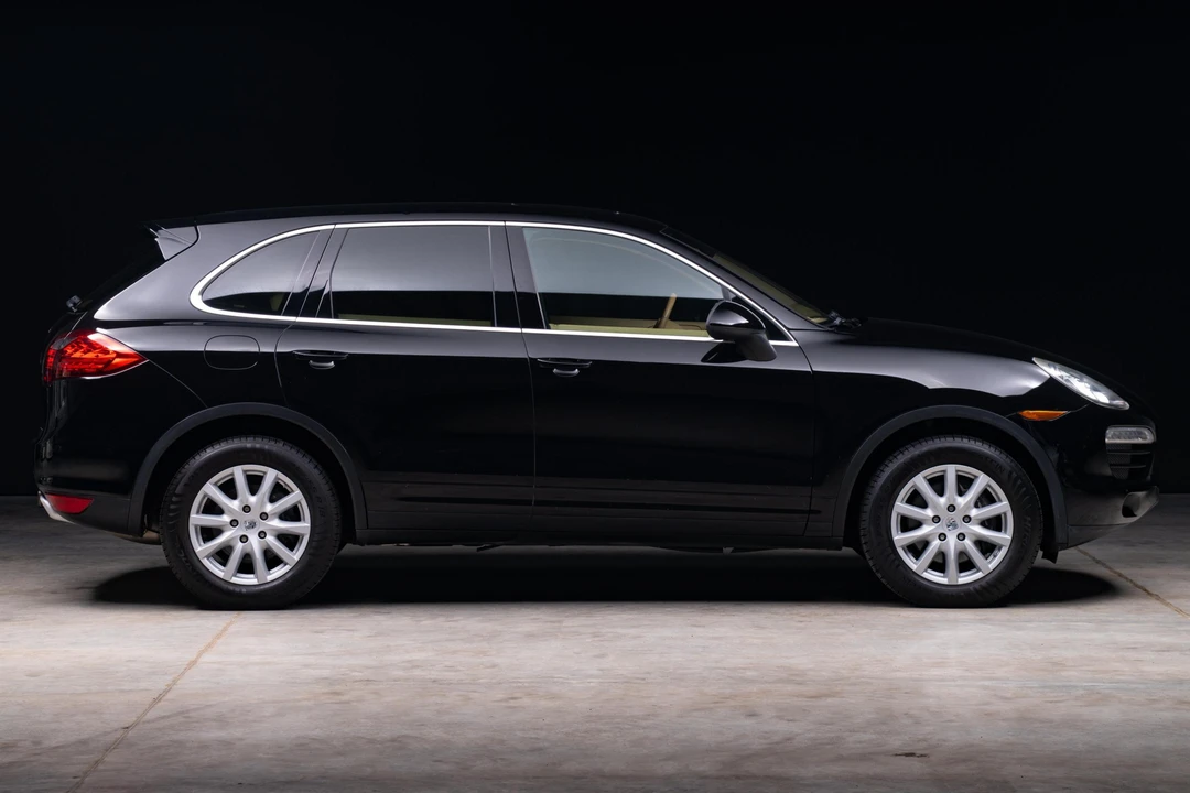 2011 Porsche 958 Cayenne - Image 3 of 31