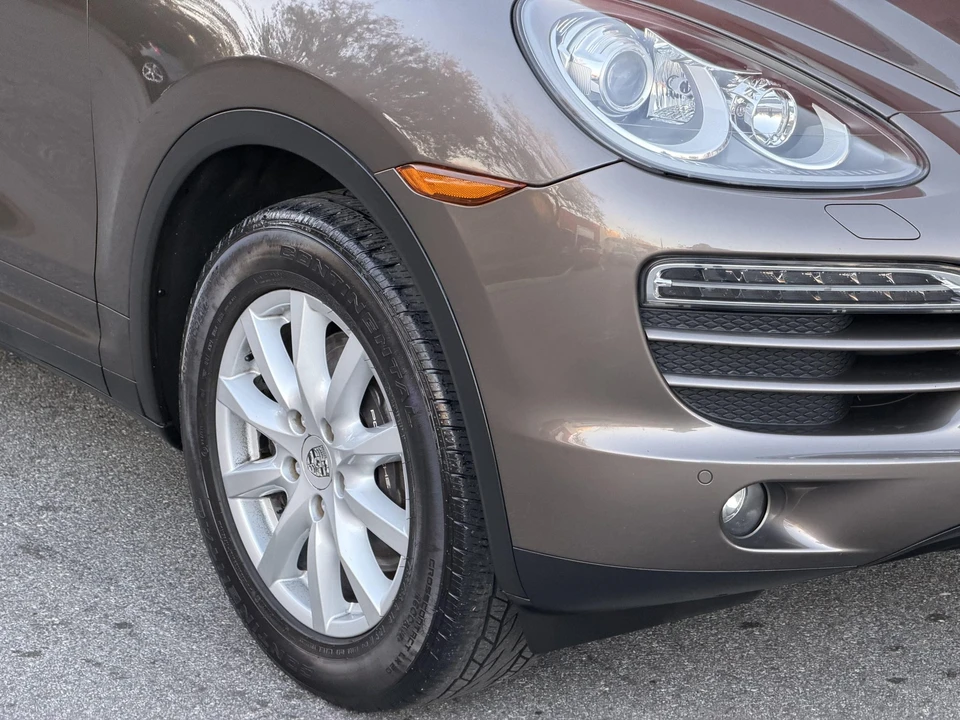 2011 Porsche 958 Cayenne - Image 24 of 31