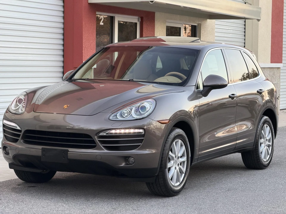 2011 Porsche 958 Cayenne - Image 3 of 31