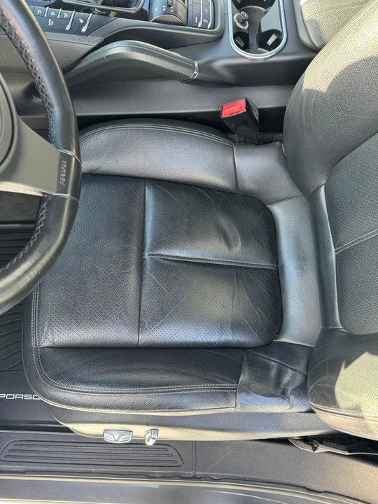 2011 Porsche 958 Cayenne - Image 29 of 31