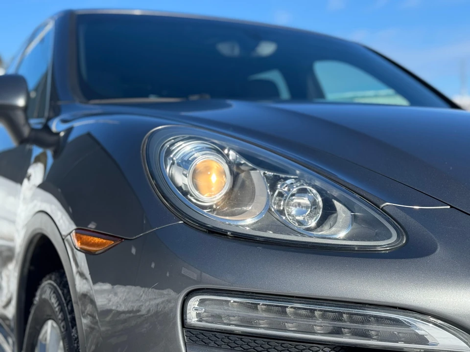 2011 Porsche 958 Cayenne - Image 10 of 31