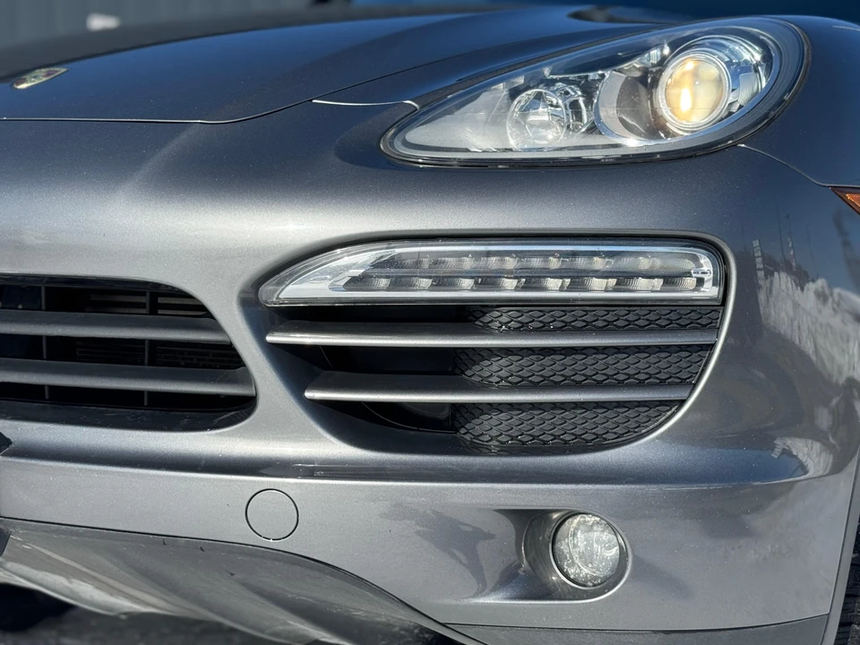 2011 Porsche 958 Cayenne - Image 12 of 31
