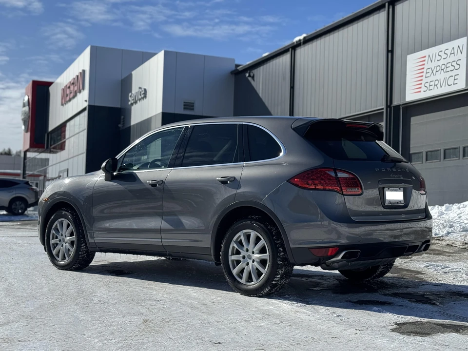 2011 Porsche 958 Cayenne - Image 6 of 31