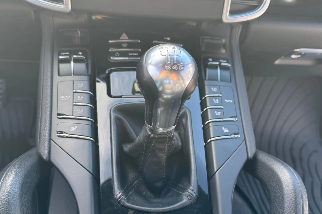 2011 Porsche 958 Cayenne - Image 26 of 31