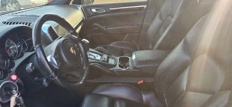 2011 Porsche 958 Cayenne - Image 10 of 16
