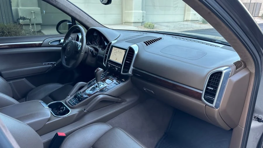 2011 Porsche 958 Cayenne - Image 6 of 12