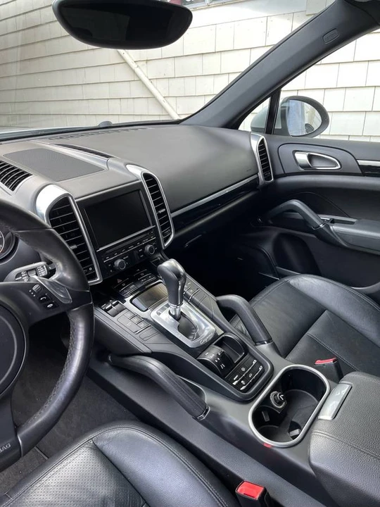2011 Porsche 958 Cayenne - Image 3 of 16