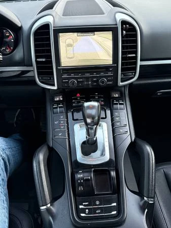 2011 Porsche 958 Cayenne - Image 17 of 18