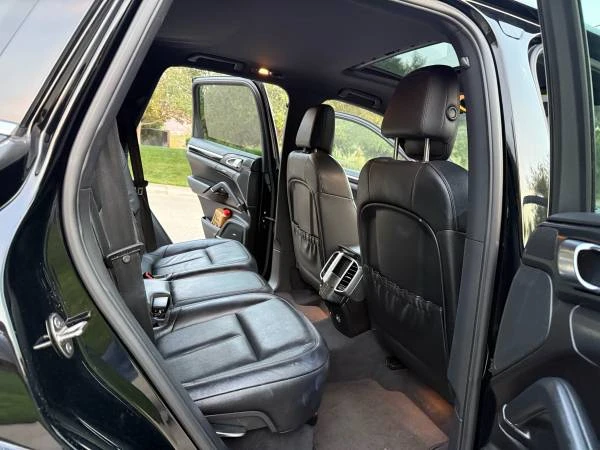 2011 Porsche 958 Cayenne - Image 13 of 18