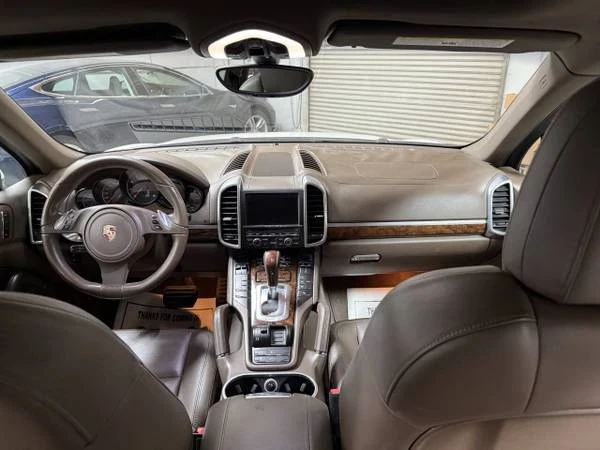 2011 Porsche 958 Cayenne - Image 8 of 11