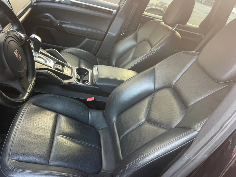 2011 Porsche 958 Cayenne - Image 7 of 9