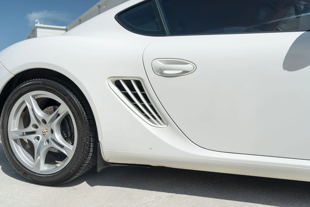 2011 Porsche 987 Cayman - Image 27 of 31