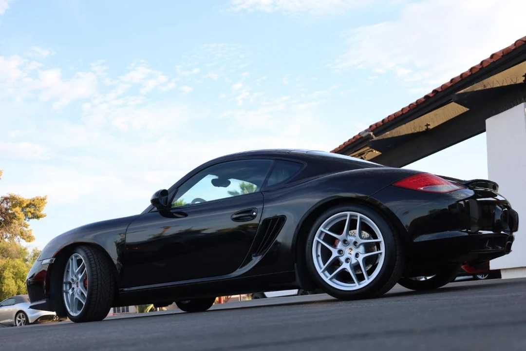 2011 Porsche 987 Cayman - Image 17 of 31