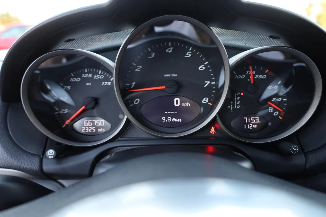 2011 Porsche 987 Cayman - Image 28 of 31