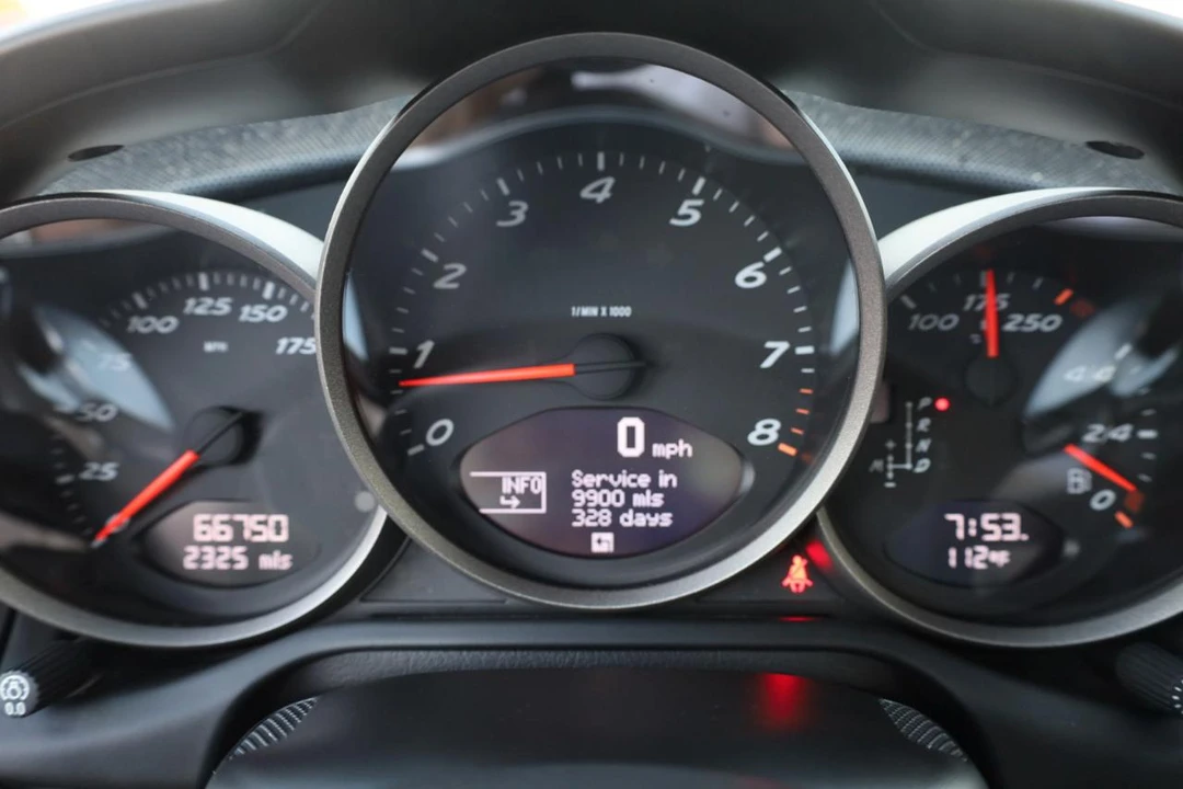 2011 Porsche 987 Cayman - Image 29 of 31