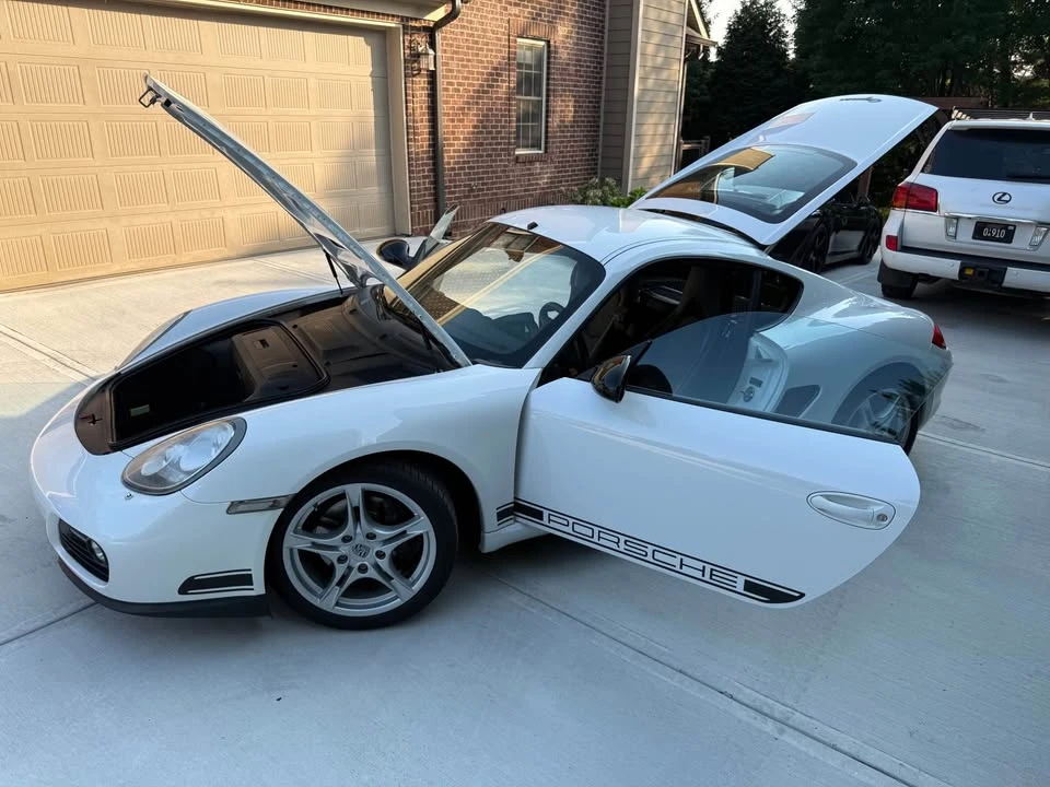 2011 Porsche 987 Cayman - Image 18 of 20