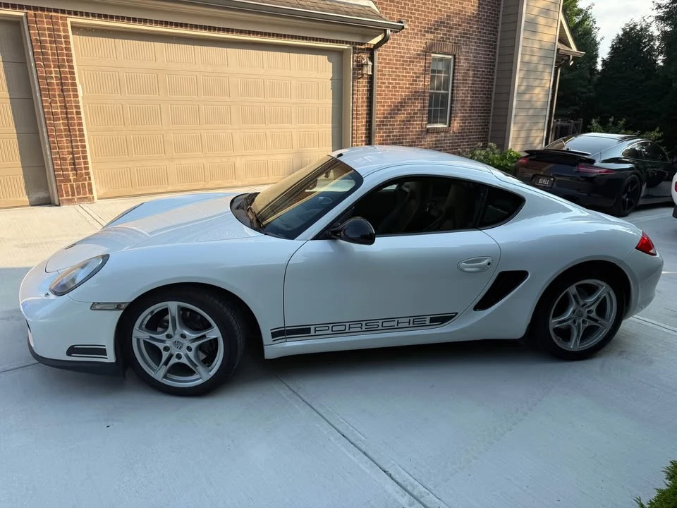 2011 Porsche 987 Cayman - Image 2 of 20