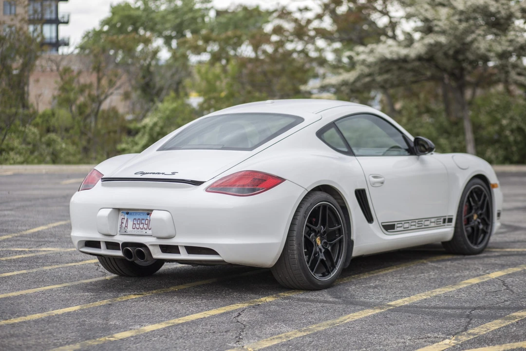 2011 Porsche 987 Cayman S - Image 16 of 31